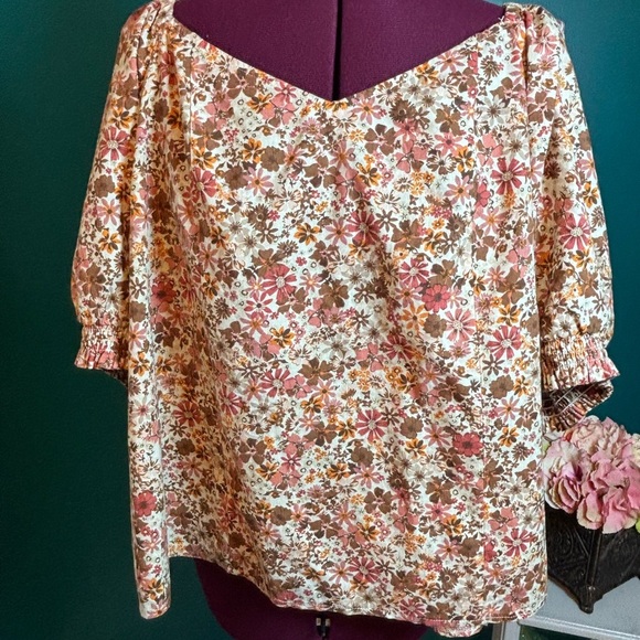 a.n.a Boxy Blouse in Pink and Orange with Relaxed Fit - Picture 1 of 6